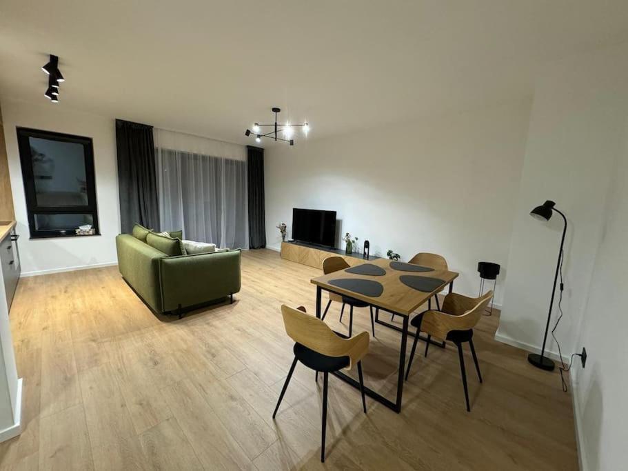 Modern 2 Rooms Apartment With Free Parking 克卢日-纳波卡 外观 照片