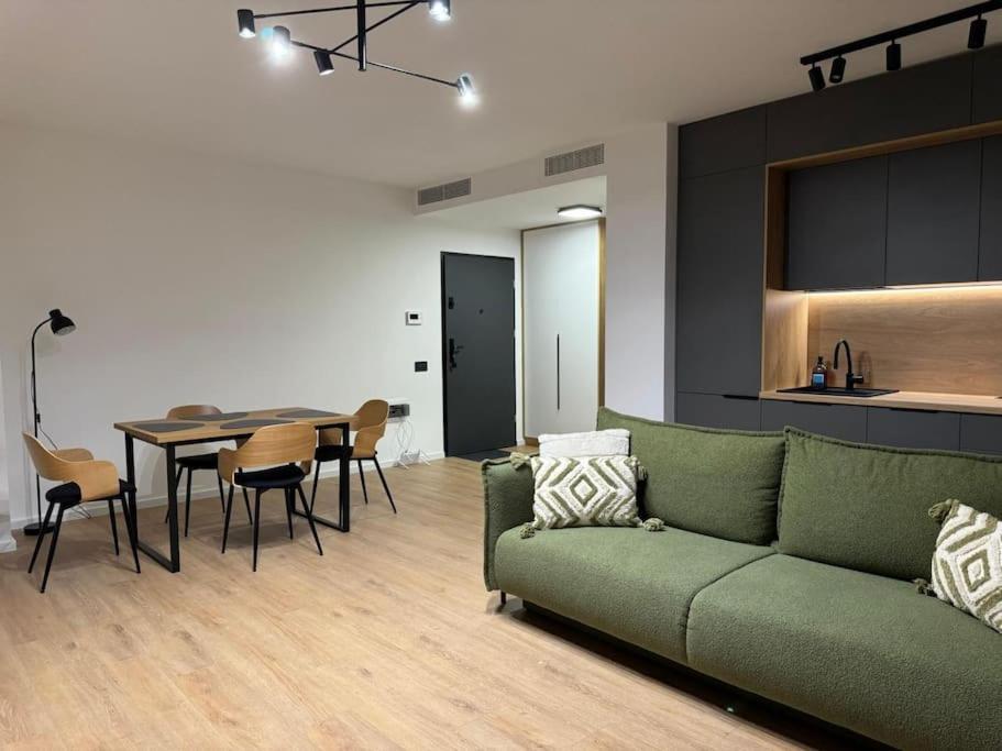 Modern 2 Rooms Apartment With Free Parking 克卢日-纳波卡 外观 照片